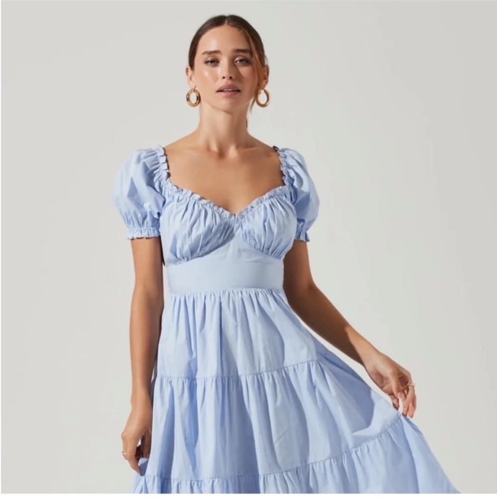 Astr Blue Puff Sleeve Sweetheart Midi Dress